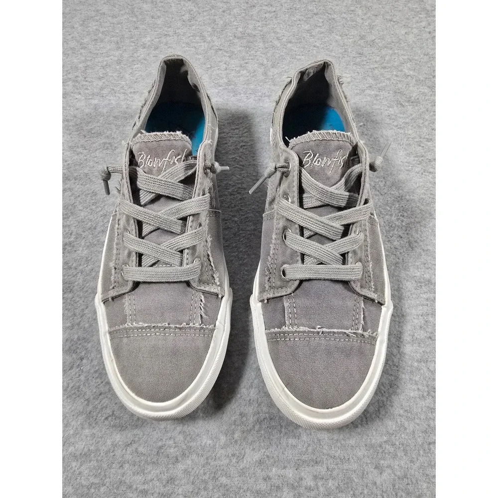 Blowfish Malibu Play Womens 8.5 Grey Canvas Slip On Distressed Sneakers ZS0011